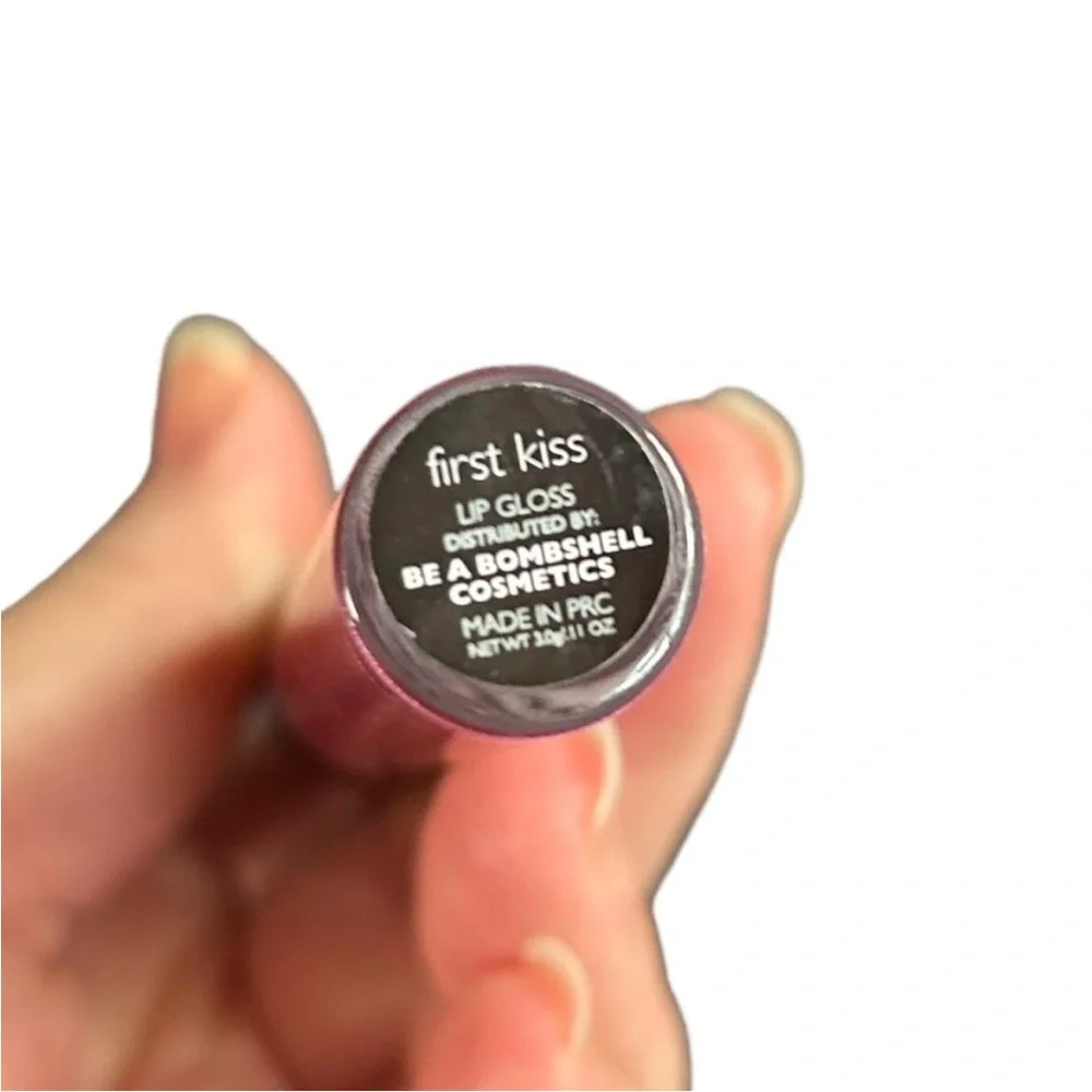 Be a Bombshell First Kiss Lip Gloss Sheer Shimmer Berry Pink Discontinued NWT